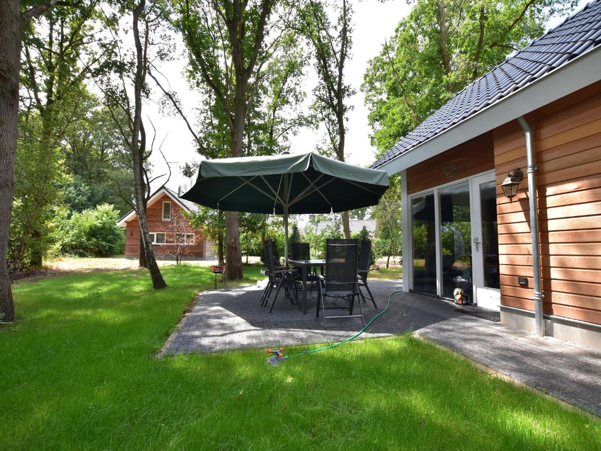 Chalet With Gorgeous View Of The Natural Surroundings Weerselo 外观 照片