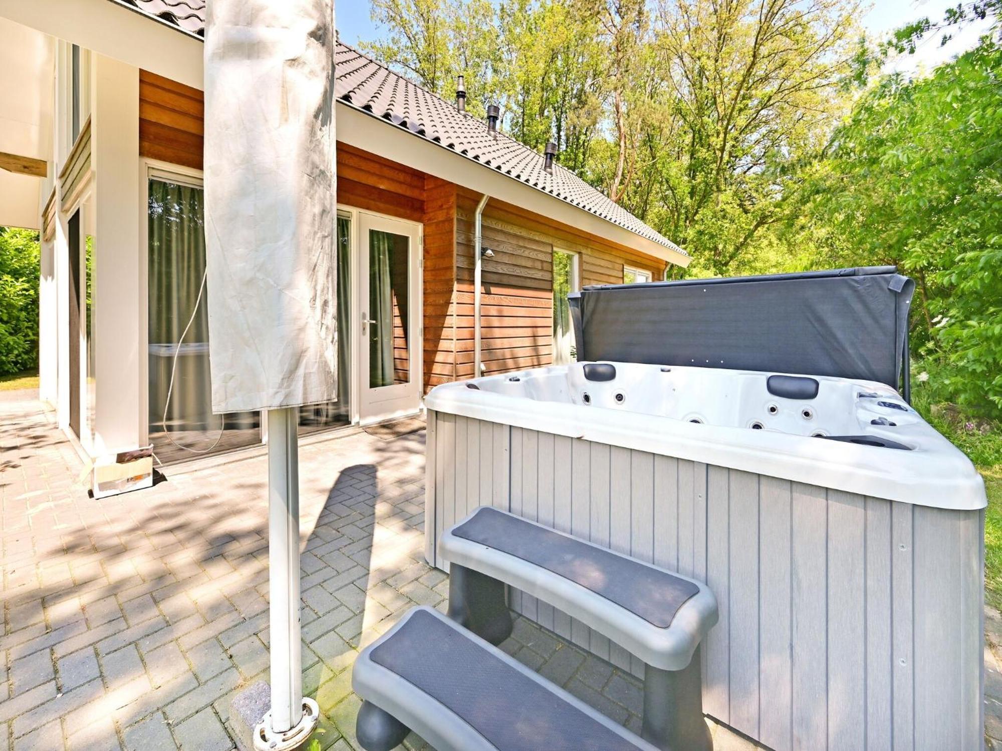 Chalet With Gorgeous View Of The Natural Surroundings Weerselo 外观 照片