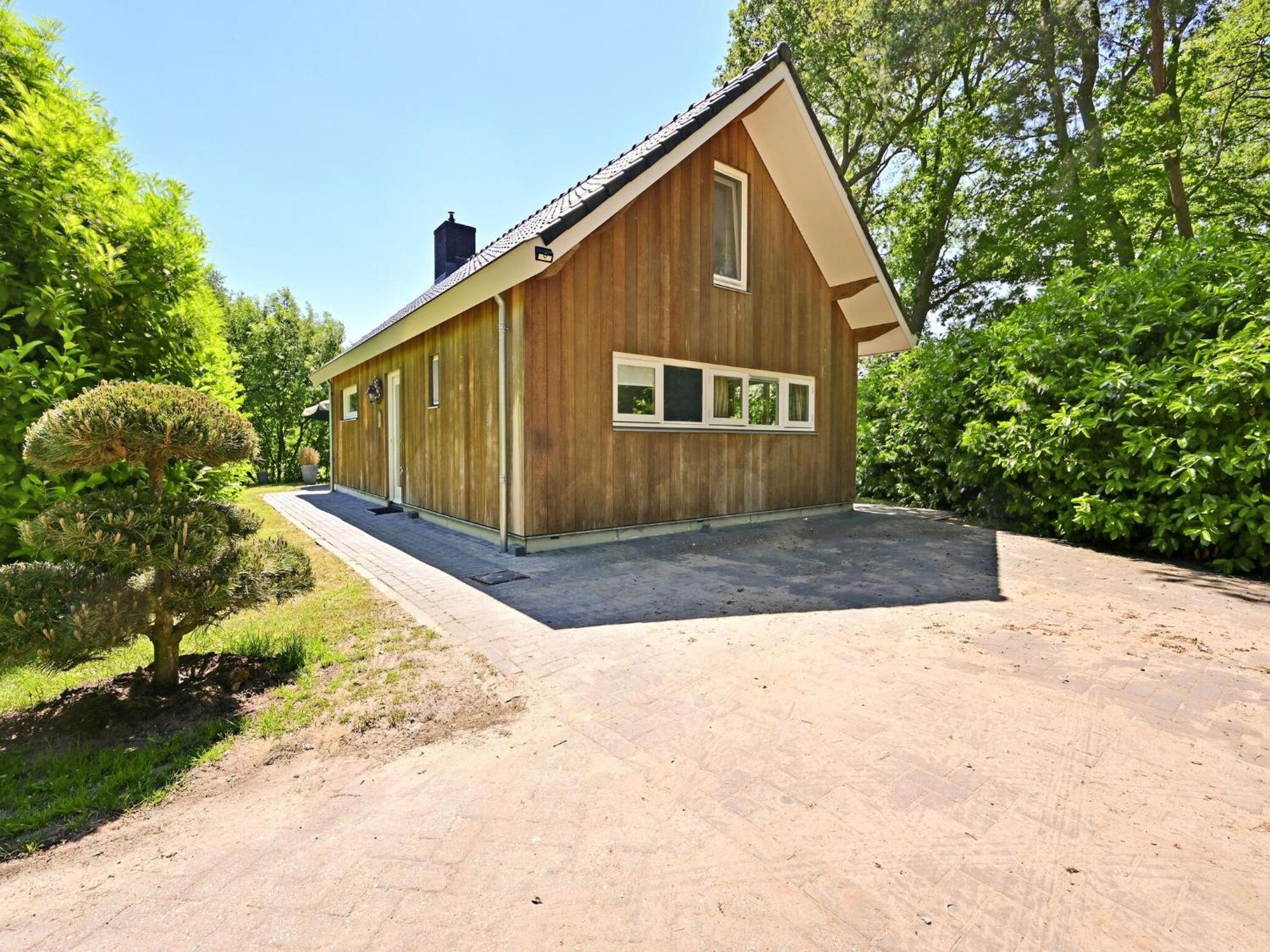 Chalet With Gorgeous View Of The Natural Surroundings Weerselo 外观 照片